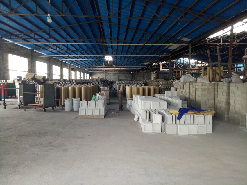 Production of microporous ceramic filter pipe