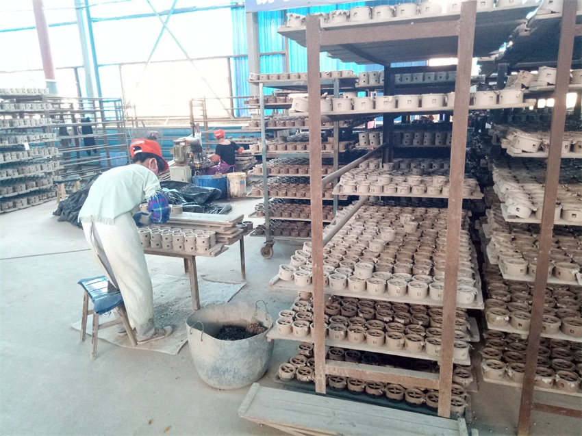 Production picture of ceramic filler